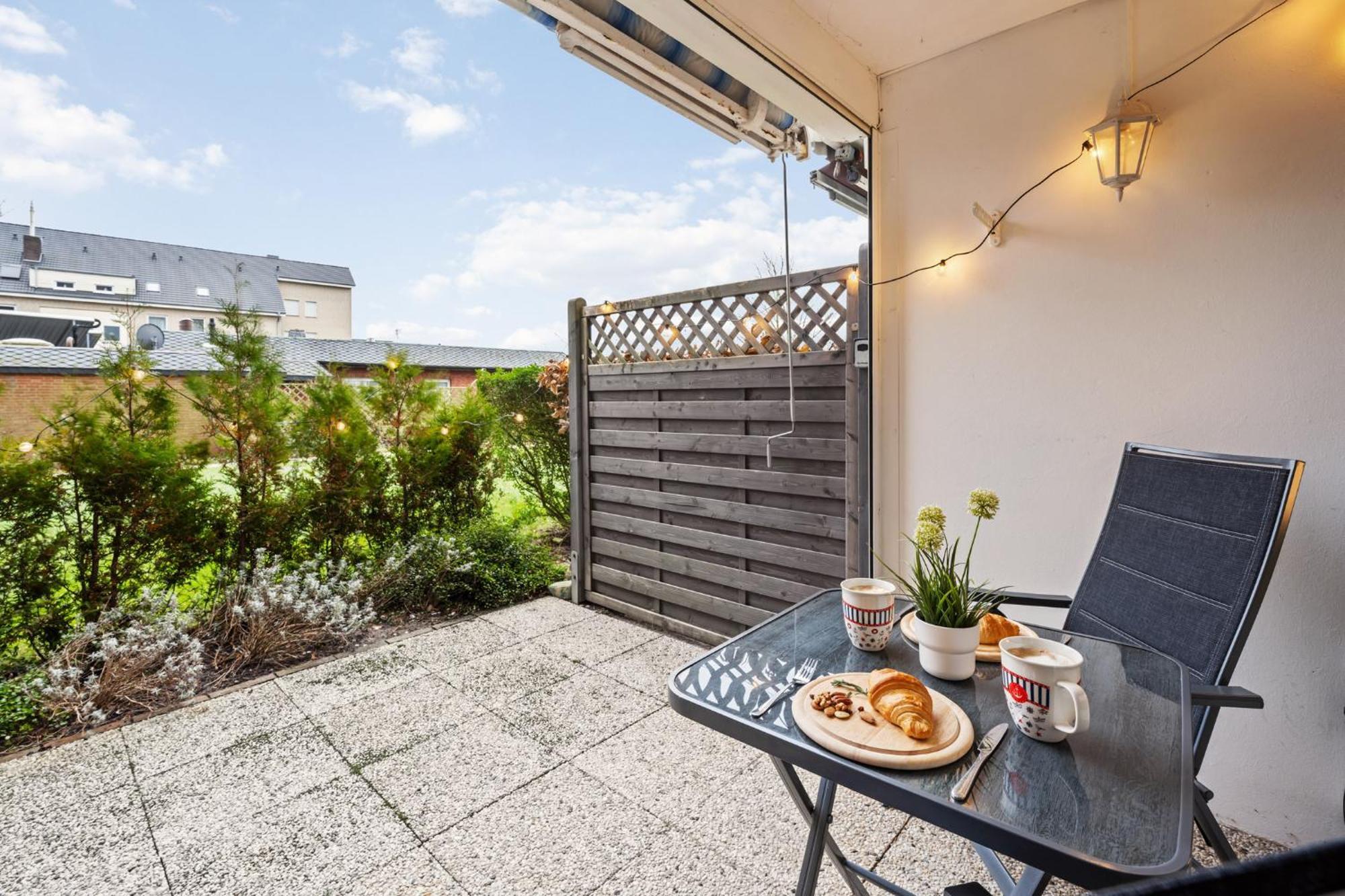 Greypearl - Ruhig Gelegen Mit Terrasse - Strandnaehe - Parkplatz - Wlan Büsum Buitenkant foto